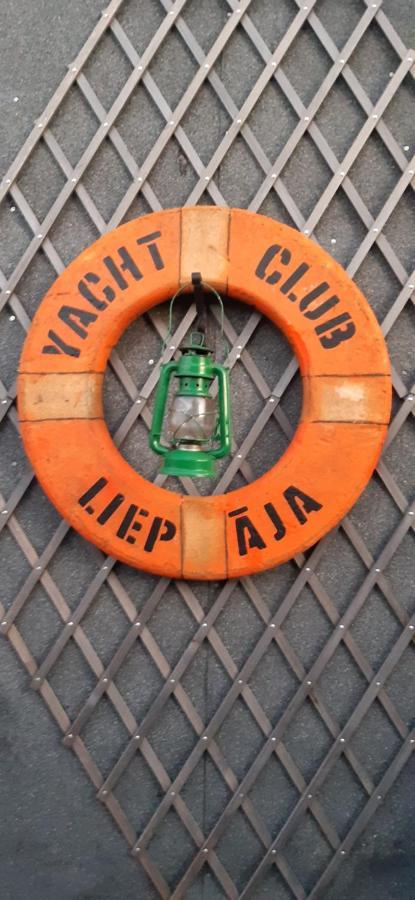 利耶帕亚Yacht Club公寓 外观 照片